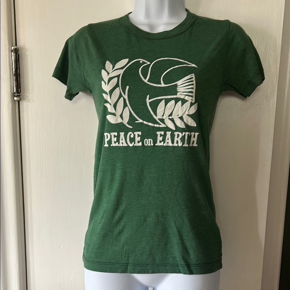 Green Graphic Tee - Peace on Earth